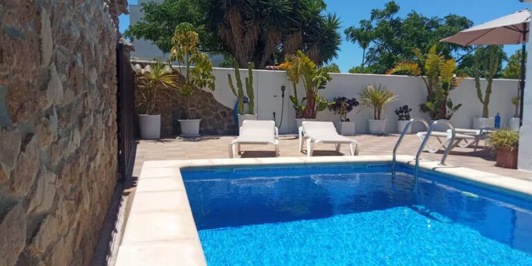 Aloha Cádiz - Alojamiento en Conil - Piscina