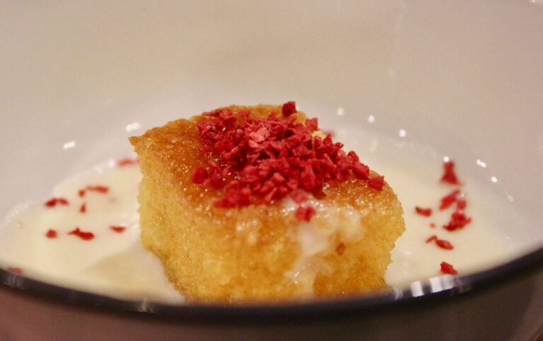 Aloha Cádiz - Restaurante Variopinto en Barbate – Cocina Mediterránea con Excelente Valoración